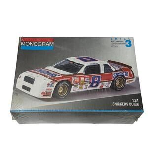 Monogram Snickers Buick Model Kit 124 Scale 1991 Sealed NASCAR 2940